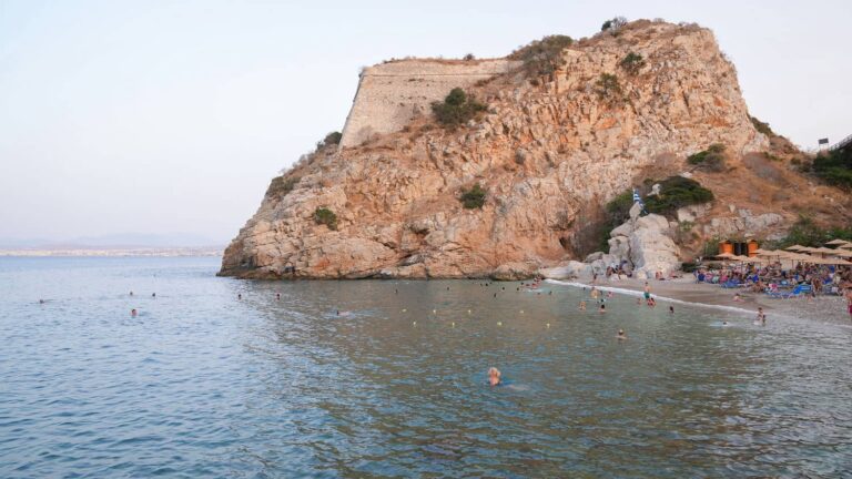 Παραλία Παλαιοκάστρου